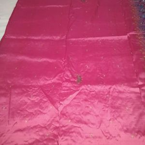 Women Silk Blend Saree