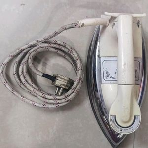 Bajaj Dry Iron – Classic and Efficient"