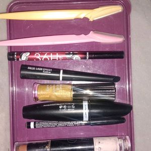 Makeup Accessories