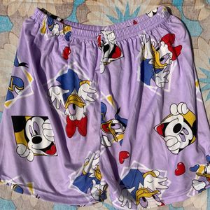 Daisy Duck shorts 🦋