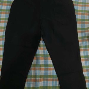 Black Jegging Capri