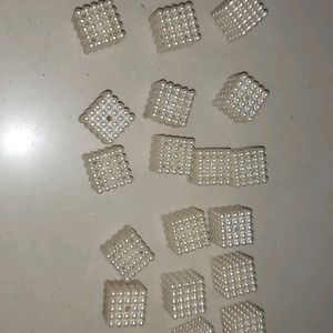 Square Shaped Beads Aroud 19