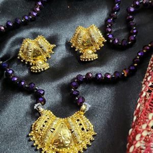 Golden Jewellery Set At Best Price