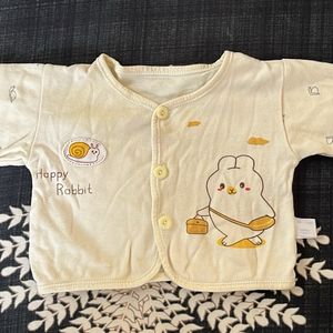 Yellow Clothing Set for newborn To 3months