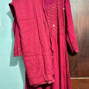 Kurti With Dupatta