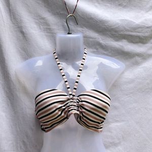 76P. CUTE BRA