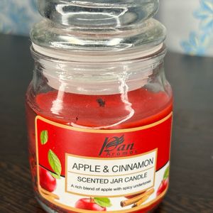 Scented Candle Apple & Cinnamon Flavoured