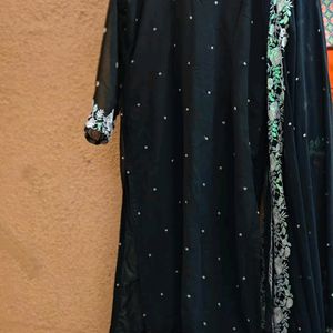 Combo Of Black Stitched Top & Dupatta