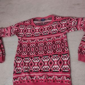 PINK AND WHITE SWEATER