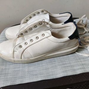 Women Sneakers - USED