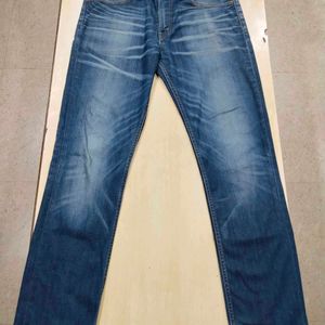 Surplus Levi's Navy Blue Straight Jeans for Men's