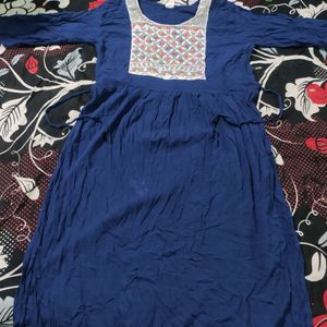 Naira Kurti