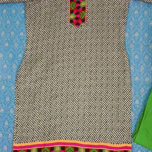 LITTLE WARM KURTI SETS