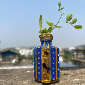 Crystal Embedded Mini Flower Vase