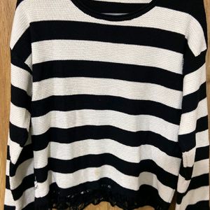 Beautiful B&W Acrylic Sweater Top