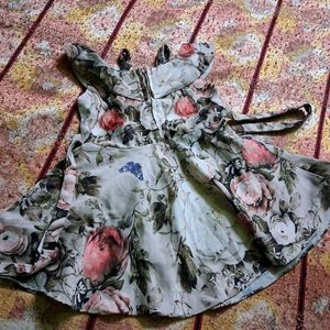 Beautiful Used Baby Frock 1 To 2 Years