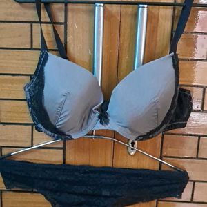 Combo Of Four Imported Fabric  Hnm  Bra N Panty