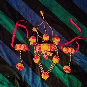 Flower Jewellery Set For Haldi