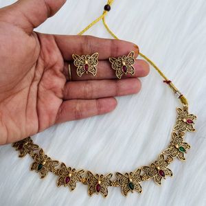 Antique necklace Set(New,Not Used)