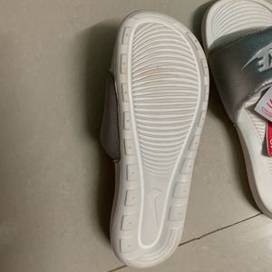 Nike Flip Flops Original New With Tag