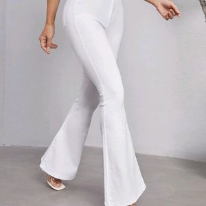 WOMEN WHITE COLOURED BOOTCUT JEANS