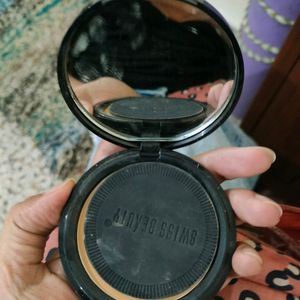 Swiss Beauty compact Powder