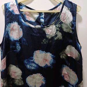 Women Sleeveless Top