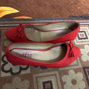 Red Color Low Wedges