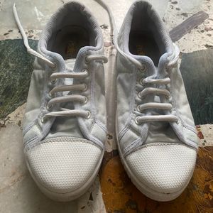 PT Shoes For School ( Size 4 )