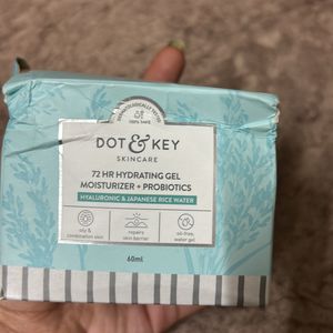 Sealed Dot & key Moisturiser