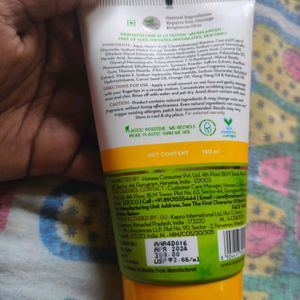 Mamaearth Ubtan with Turmeric & Safron Face Wash