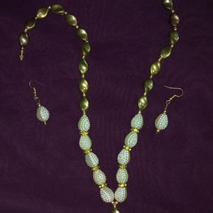 Price Drop!! Necklace With Pair Of Earrings.