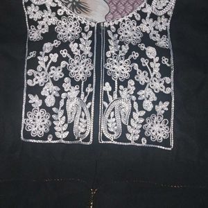 I'm Selling A Tunic Top In Black Colour Georgette