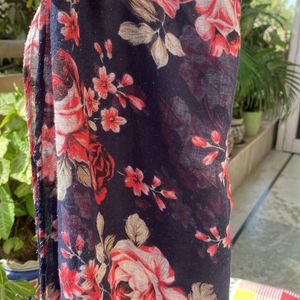 Beautiful Cotton Line Printed Stole