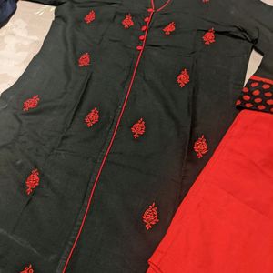 Sangria Embroidery Kurta Set