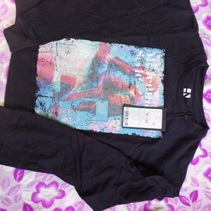 Roadster Branded Tshirt For Women Black 32 Size.