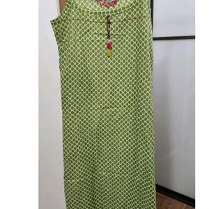 Beautiful Green Strap Kurta