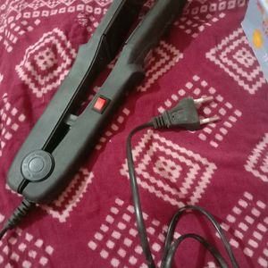 Nova Ceramic Hair Straightener