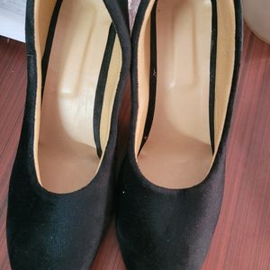 Fancy Black Pencil Heels Sandal For Woman