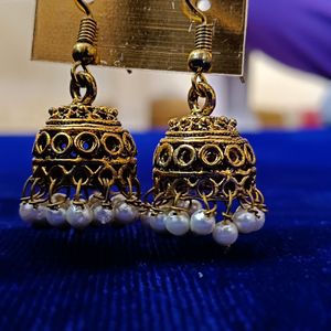 Oxidise Earring With Moti Latkan