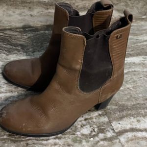 Brown Classy Boots