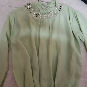 Green Mirror Work Top