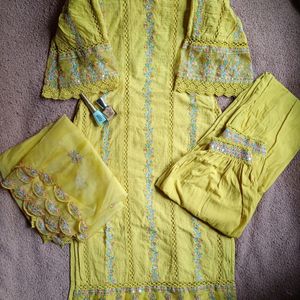 Preetiest Kurti Set