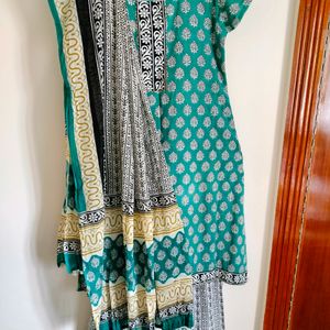 2 Kurtas & 1kurta Set Combo