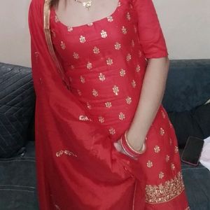 🆕 Red Embroidery Kurti With Pant And Dupatta