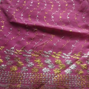 I'm Selling A Saree.