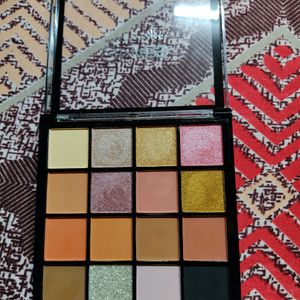 Mars Mesmereyes Eyeshadow pallet 02