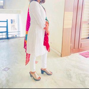 White Pent Kurti And Bandhani Dupata