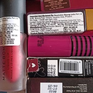 Any 4 Lipstick @Rs.499