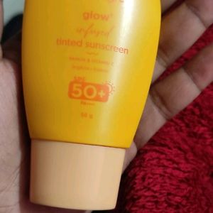 Aqualogica Glow+ Infused Tinted Sunscreen SPF 50+